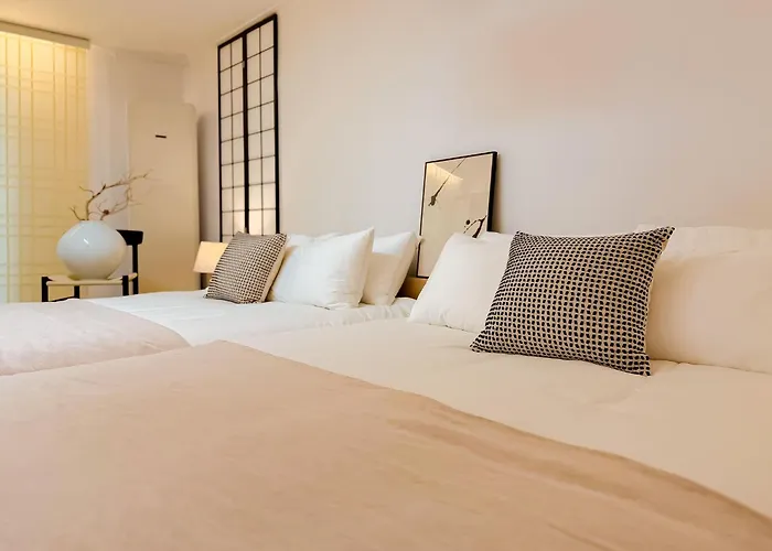 Seocho,gangnam,garosu-gil,coex,family Accommodation,itaewon 20 Minutes