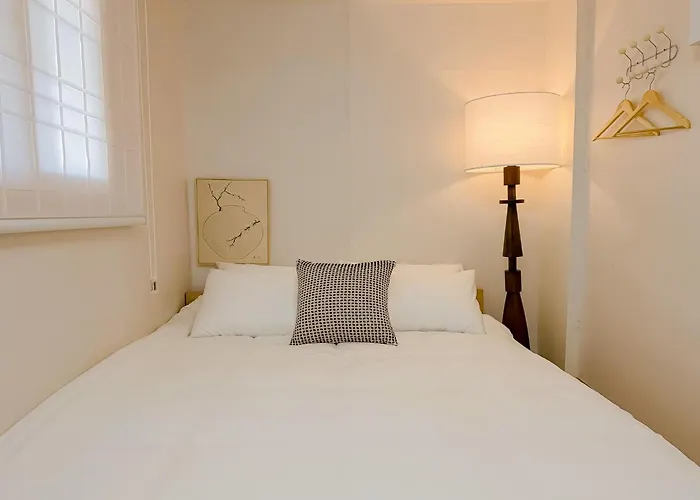 Seocho,gangnam,garosu-gil,coex,family Accommodation,itaewon 20 Minutes Seoel