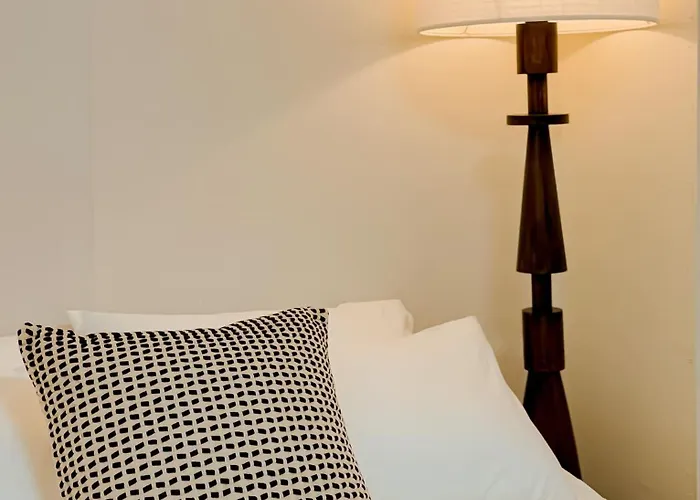 Seocho,gangnam,garosu-gil,coex,family Accommodation,itaewon 20 Minutes