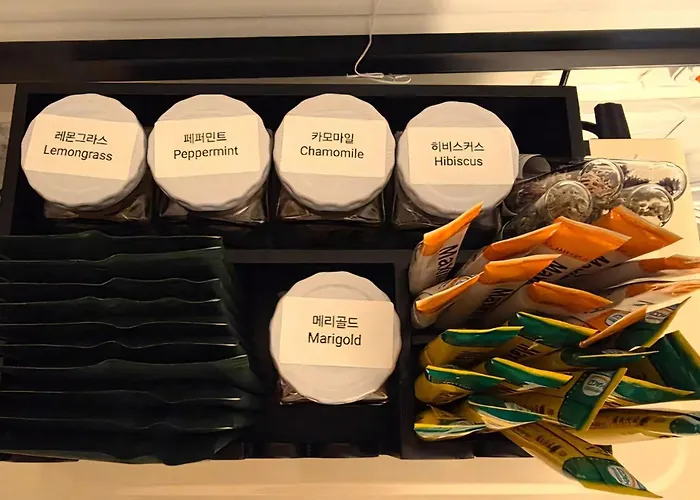 Seocho,gangnam,garosu-gil,coex,family Accommodation,itaewon 20 Minutes